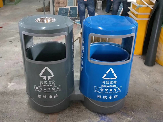 玻璃钢垃圾桶 (2).jpg